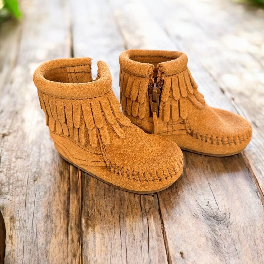 MINNETONKA Fringed Tan Infant’s Boots